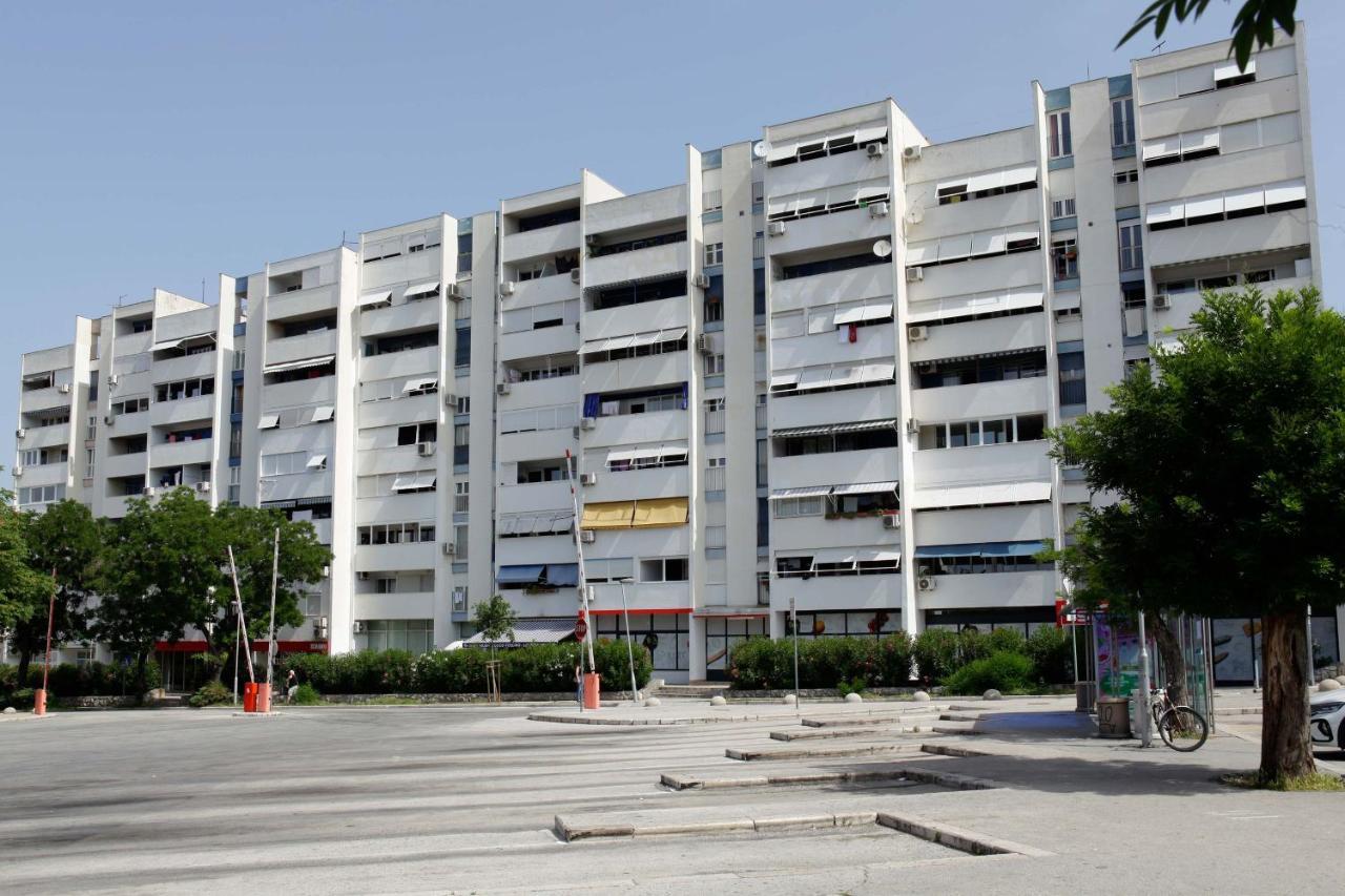 Modern 2-Bed Apt, Late Check In Available Split Exterior foto